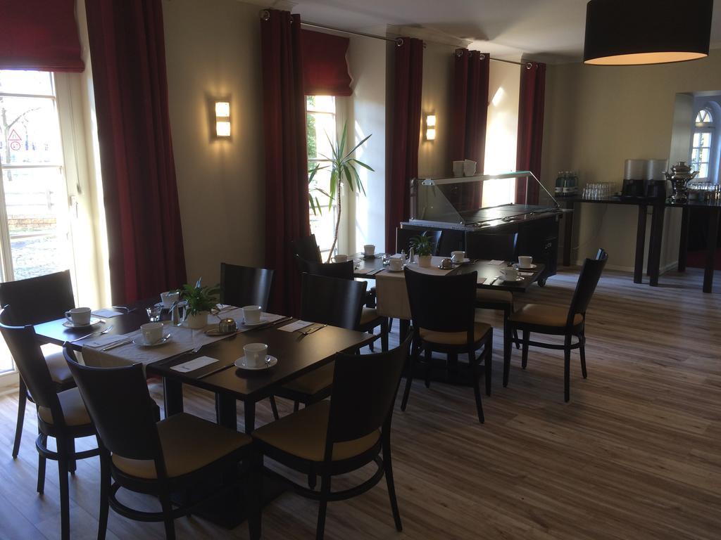Hotel Und Restaurant Kranichsberg Woltersdorf  Luaran gambar