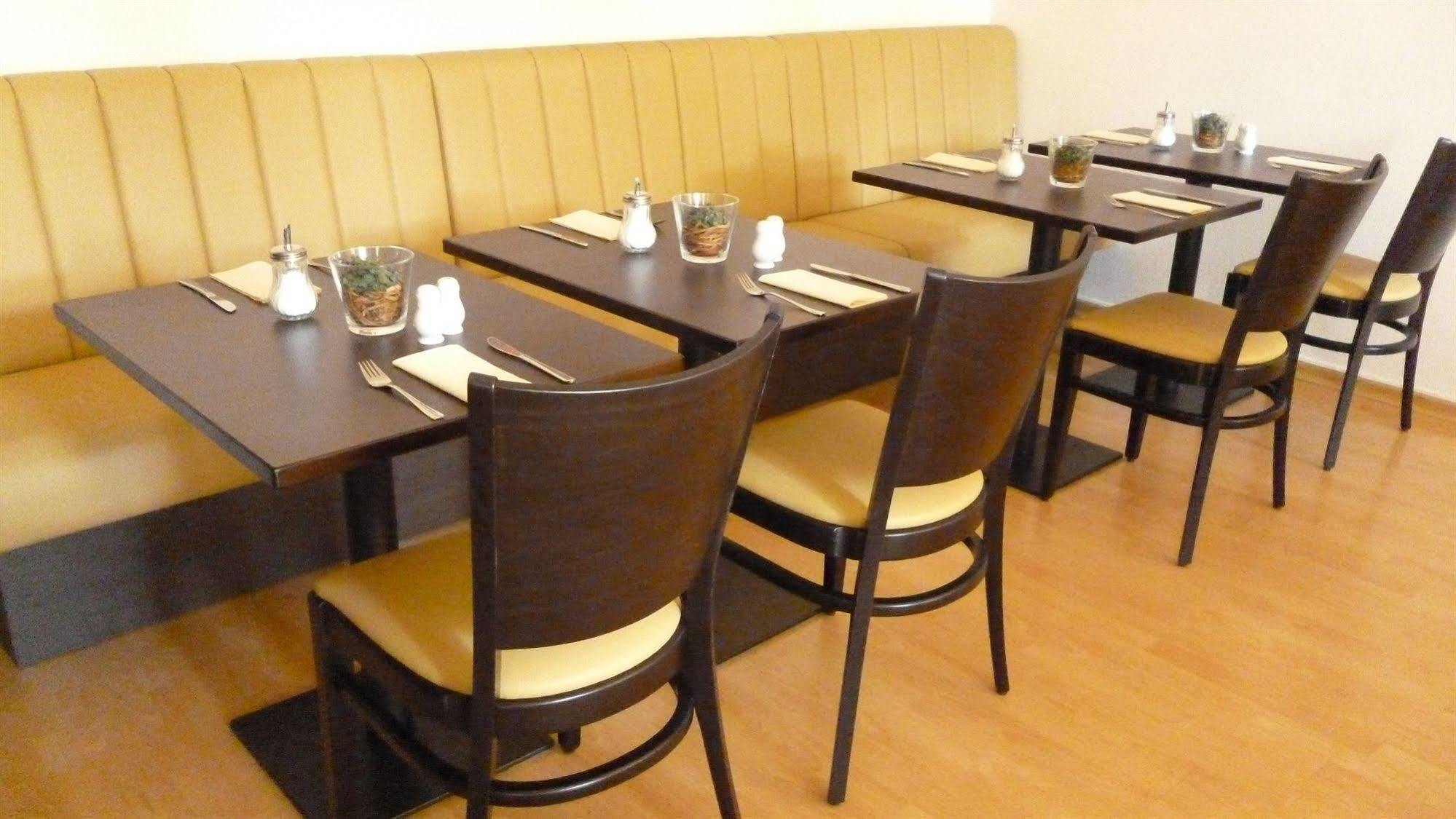 Hotel Und Restaurant Kranichsberg Woltersdorf  Luaran gambar